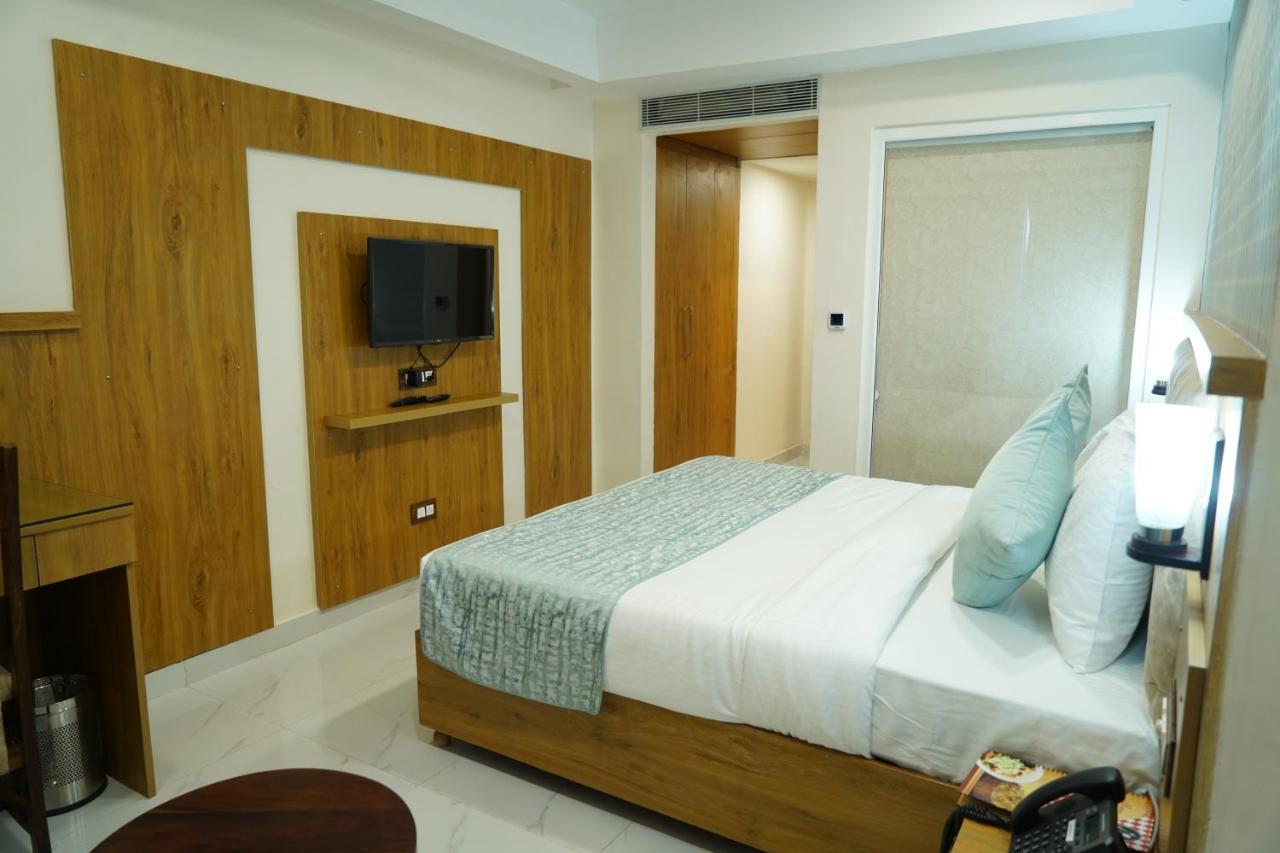 Hotel Shanti Sagar Kharar Exterior photo