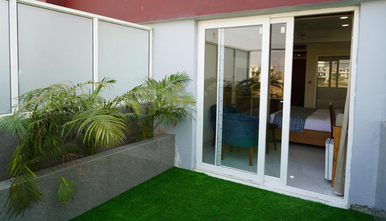 Hotel Shanti Sagar Kharar Exterior photo