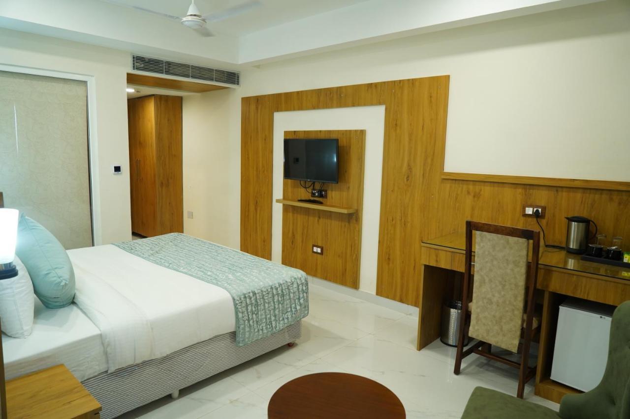 Hotel Shanti Sagar Kharar Exterior photo