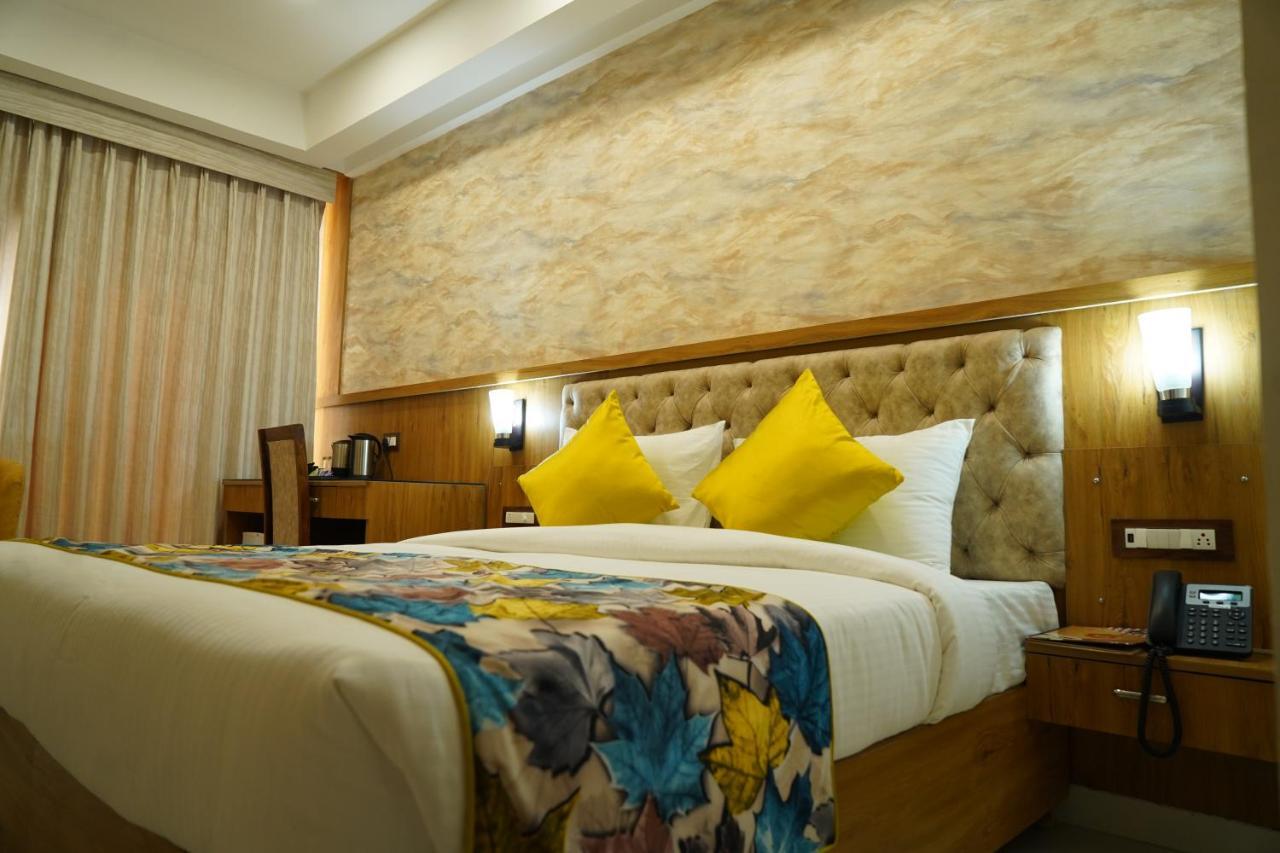 Hotel Shanti Sagar Kharar Exterior photo